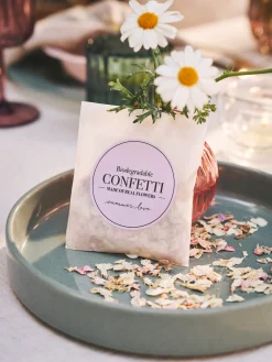 Bionedbrydelig blomsterkonfetti