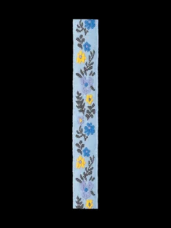 Bånd med broderede blomster