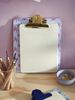 Clipboard med notesblok
