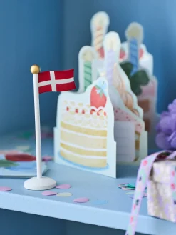 Dannebrogsflag af træ