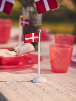 Dannebrogsflag af træ