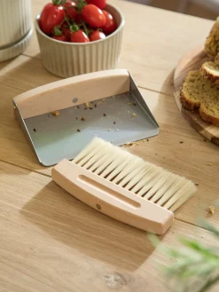Fejebakke og kost til bordet