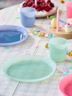 Genanvendelige plasttallerkner til børn