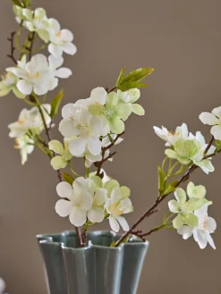 Kunstig blomstrende gren