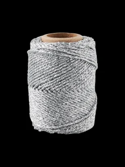 Metallisk tråd