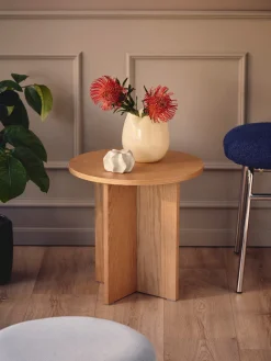 Rundt sidebord